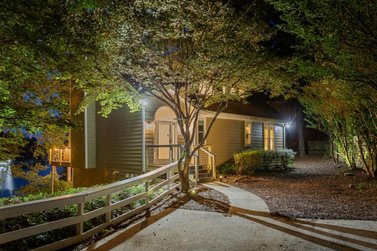 Lanier Landing - Private Dock Hot Tub Game Room غينسفيل المظهر الخارجي الصورة