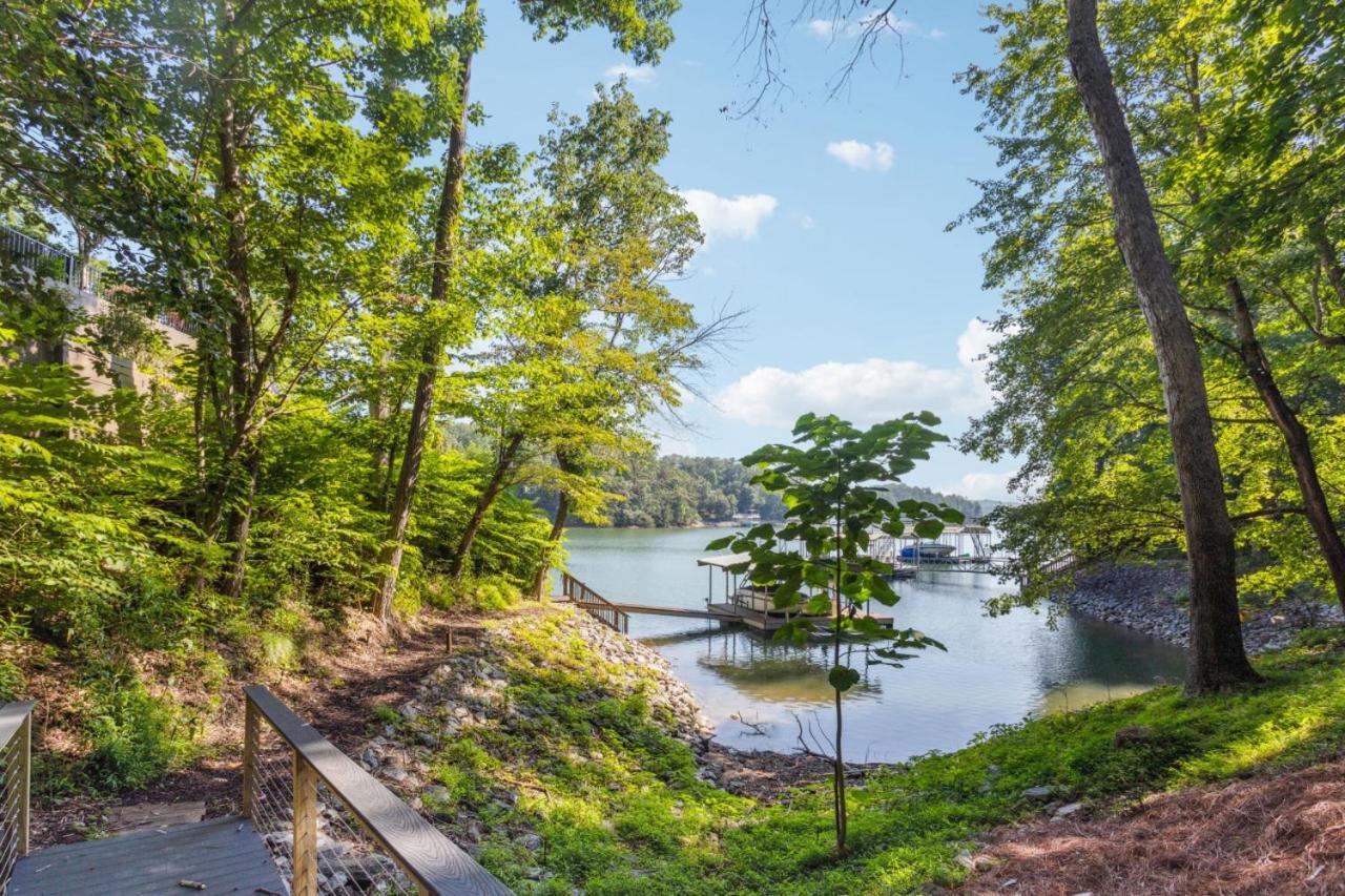 Lanier Landing - Private Dock Hot Tub Game Room غينسفيل المظهر الخارجي الصورة