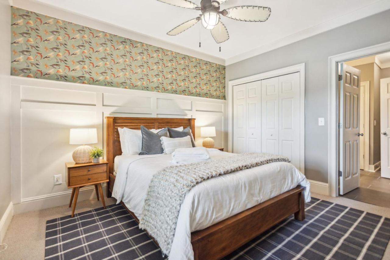 Lanier Landing - Private Dock Hot Tub Game Room غينسفيل المظهر الخارجي الصورة