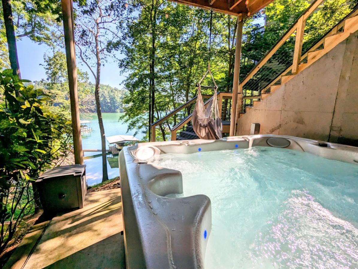 Lanier Landing - Private Dock Hot Tub Game Room غينسفيل المظهر الخارجي الصورة